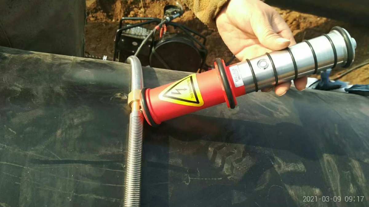 電火花檢漏儀環(huán)形探極現(xiàn)場案例